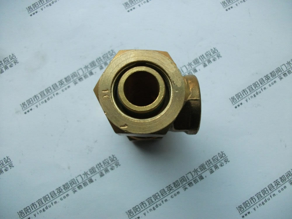 鋁塑管銅內絲三通